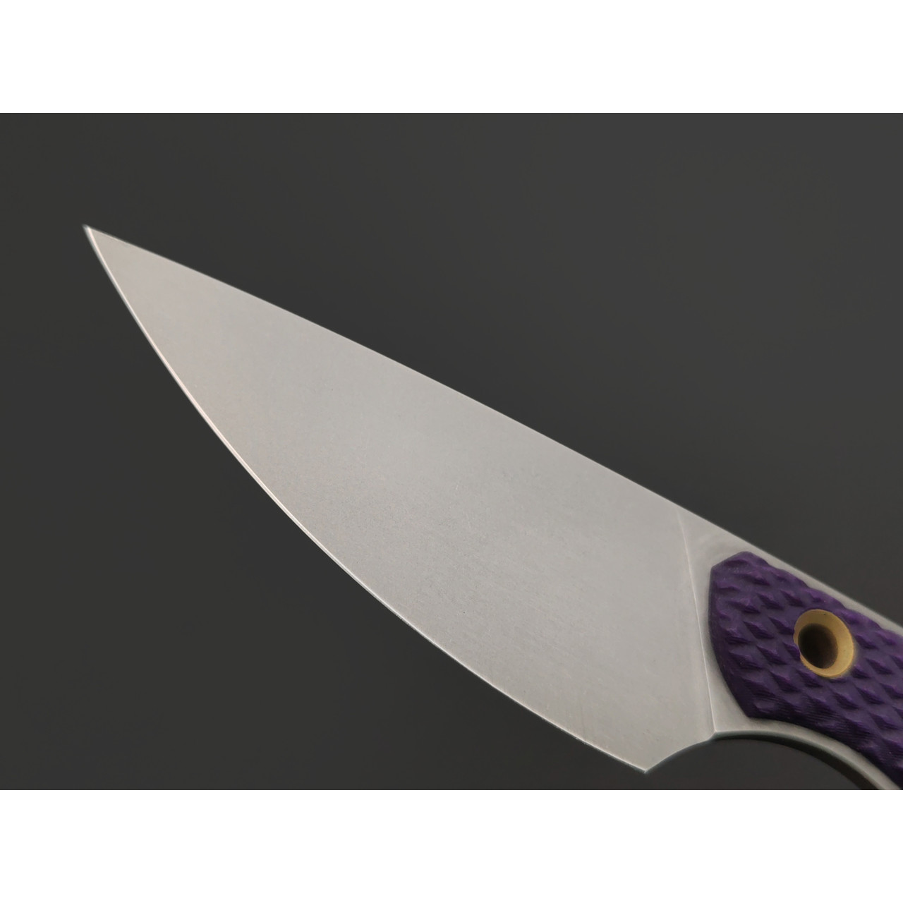 Волчий Век нож МасичЬка сталь 95Х18 WA стоунвош, рукоять G10 purple, латунь