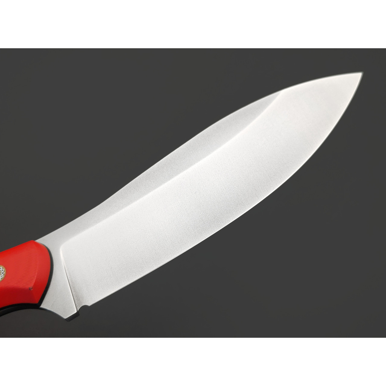 Град Горький нож Канадец сталь Elmax bead-blast, рукоять G10 red & black, пины