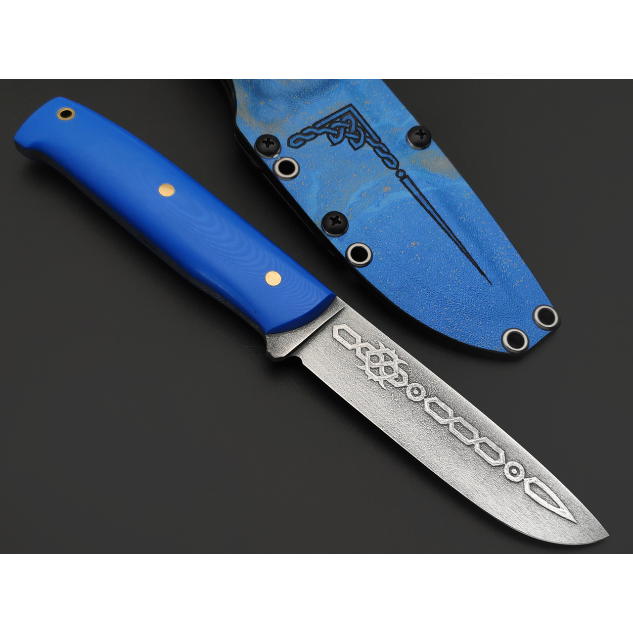 Волчий Век нож Wolfkniven Custom сталь PGK WA худ. травление, рукоять G10 синий, латунь