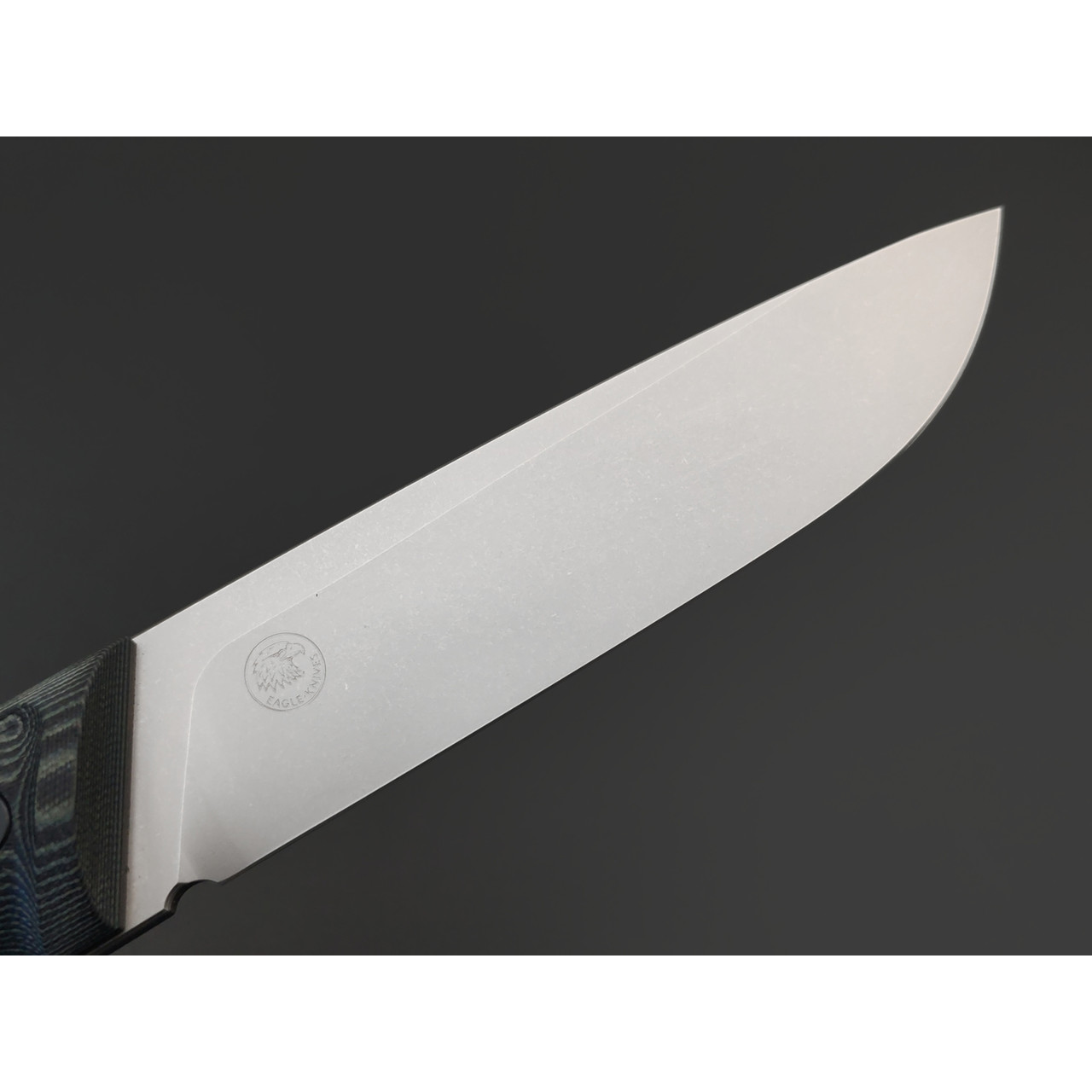 Eagle Knives нож Hunter 1 сталь D2 стоунвош, рукоять G10 чёрный с зелёным