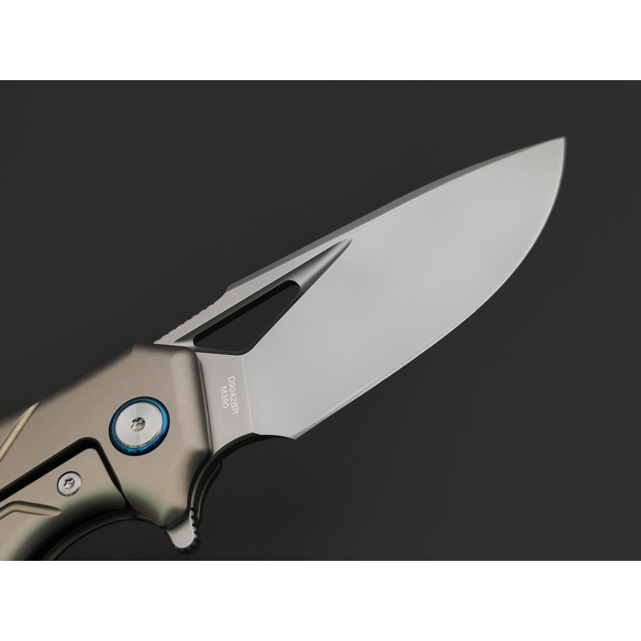 Dr.Tech складной нож Aventur D9042BR сталь M390, рукоять Титан TC4 бронзовый, zirconium alloy Damascus