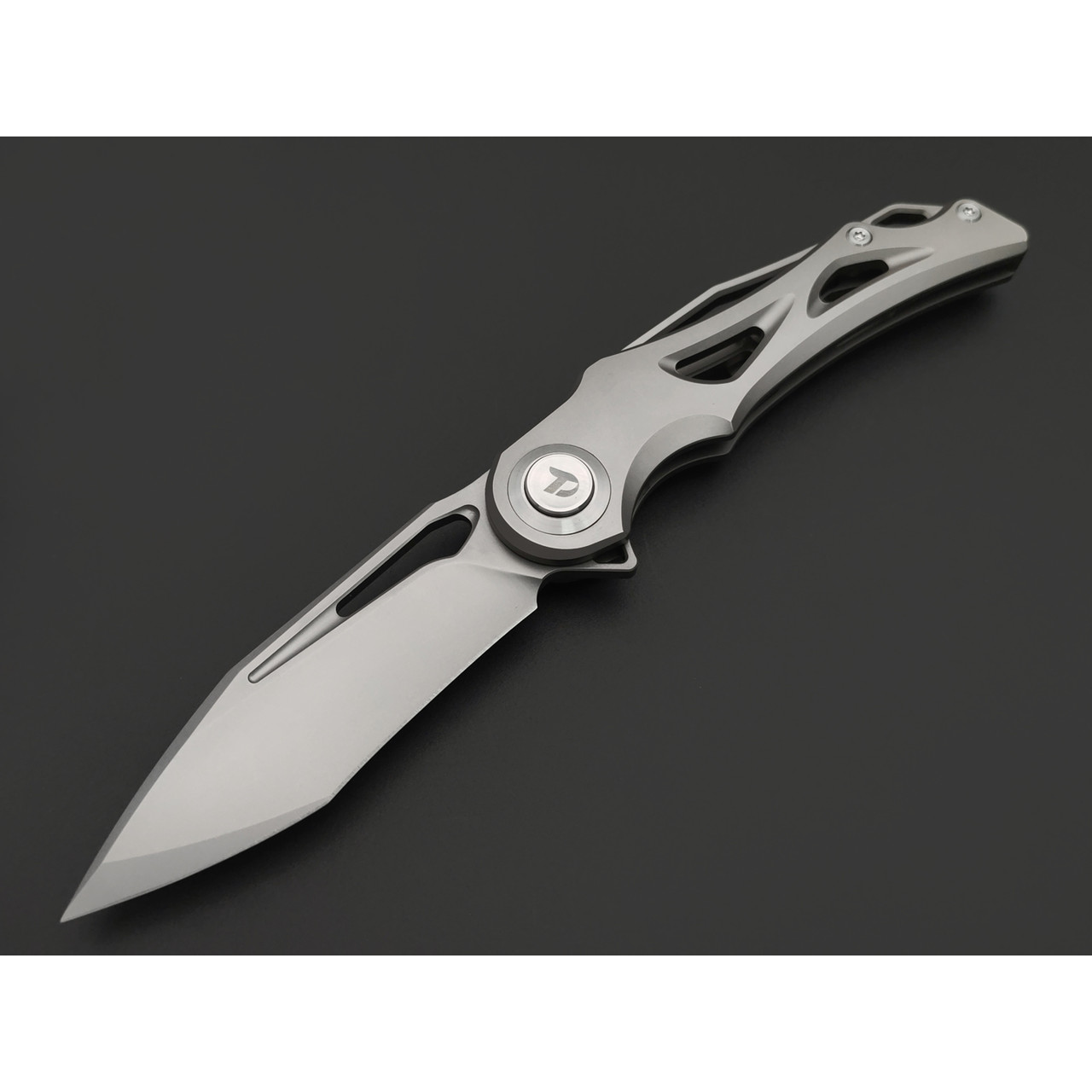 Dr.Tech складной нож Drifter D3665G сталь M390, рукоять Титан TC4 серый