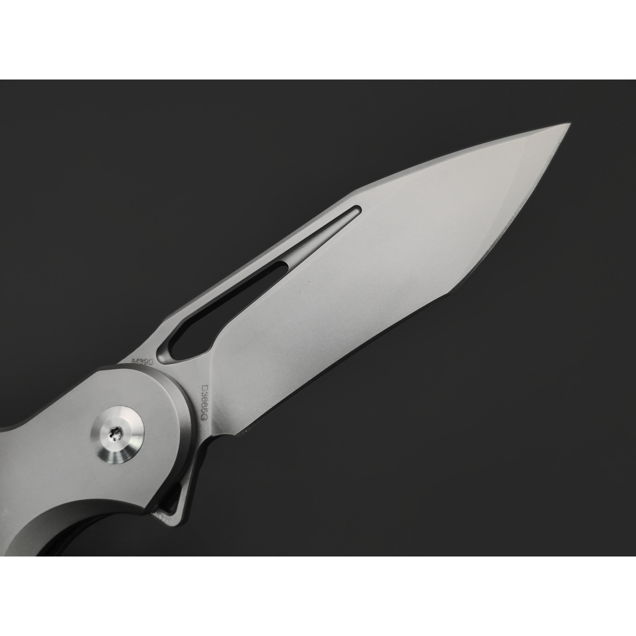 Dr.Tech складной нож Drifter D3665G сталь M390, рукоять Титан TC4 серый