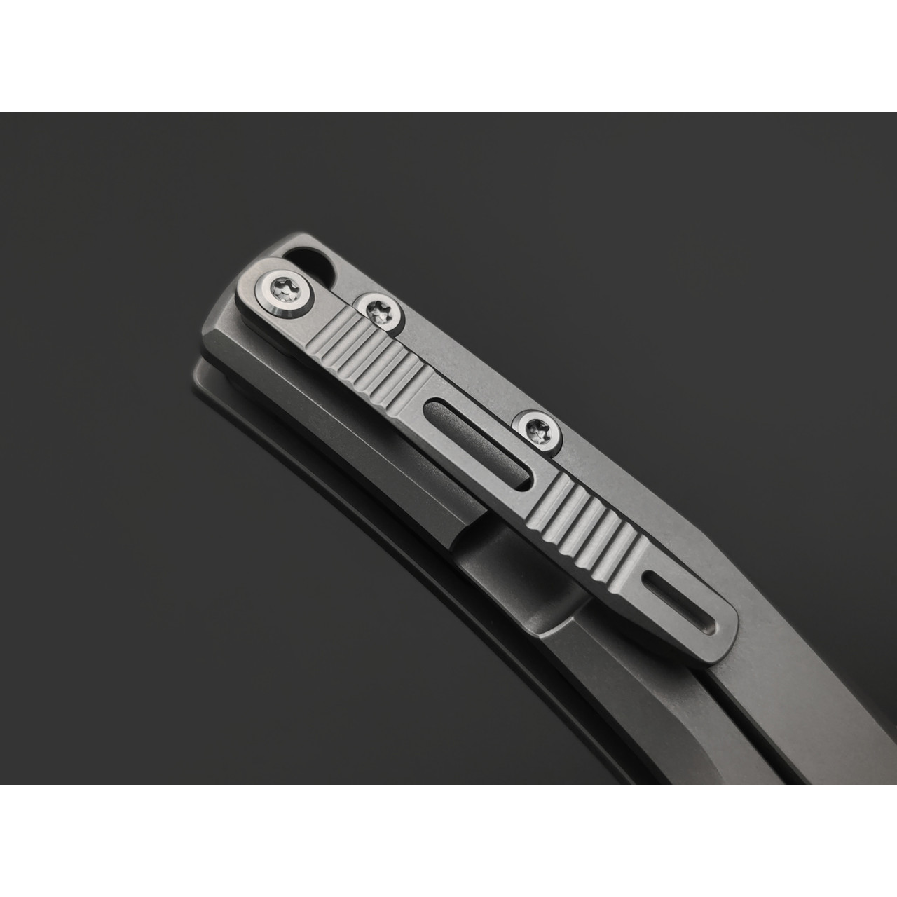Dr.Tech складной нож Atoll Pro D9618G сталь M390, рукоять Титан TC4 серый
