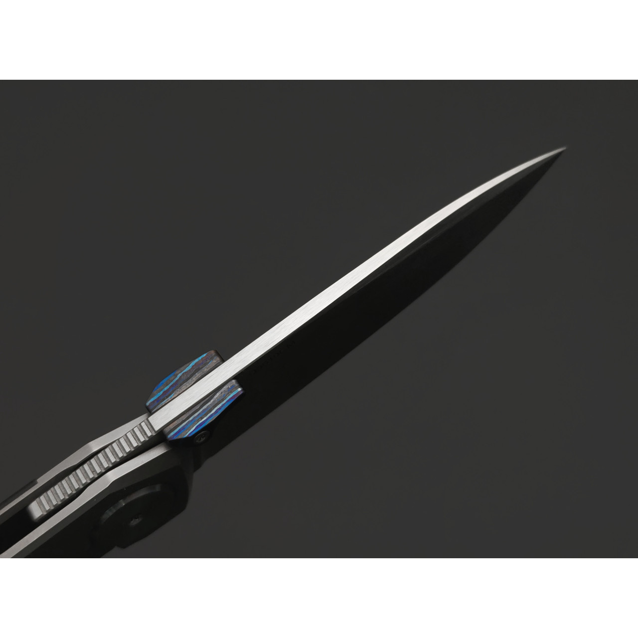 Dr.Tech складной нож Vindex Pro D9610CM сталь M390, рукоять Титан TC4, карбон