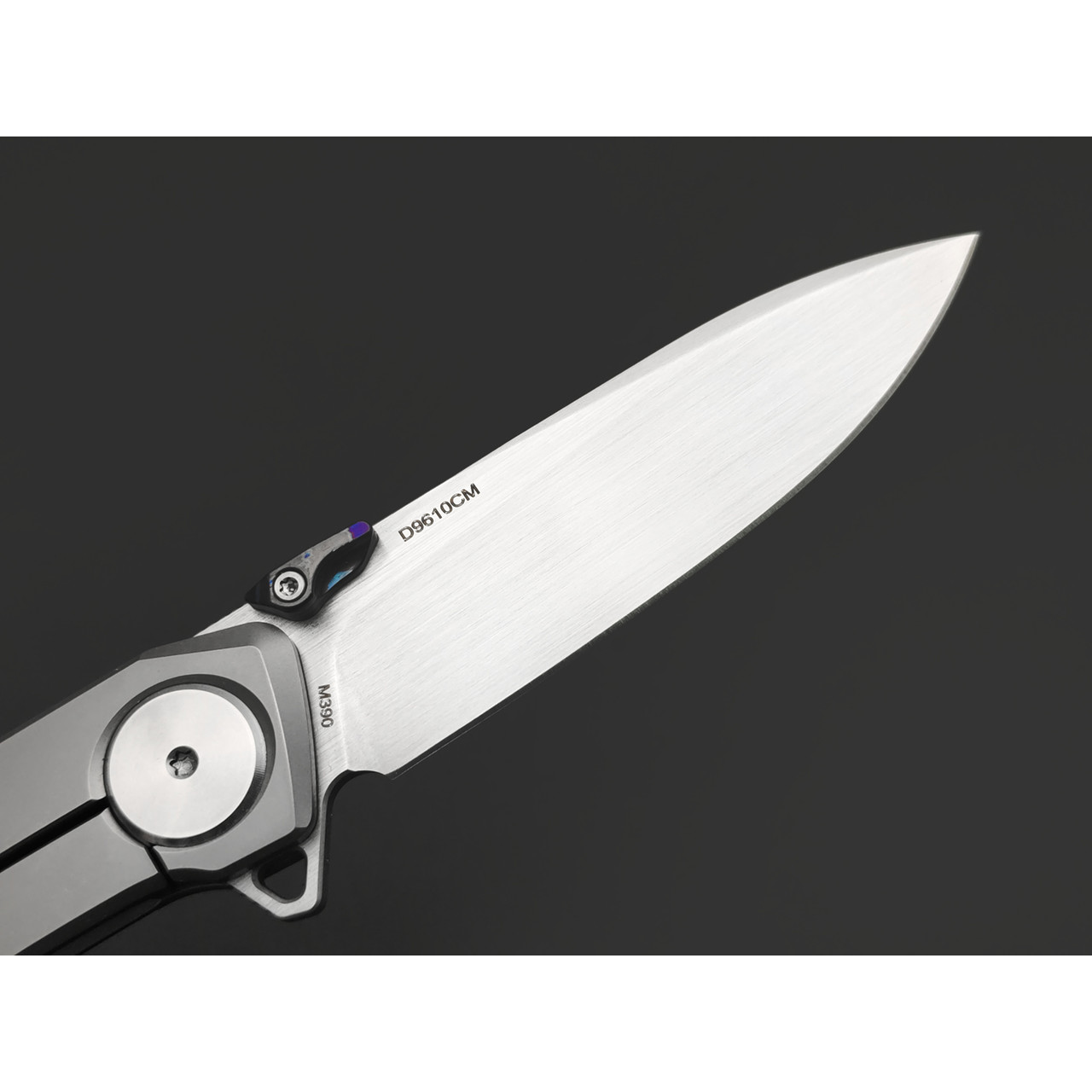 Dr.Tech складной нож Vindex Pro D9610CM сталь M390, рукоять Титан TC4, карбон