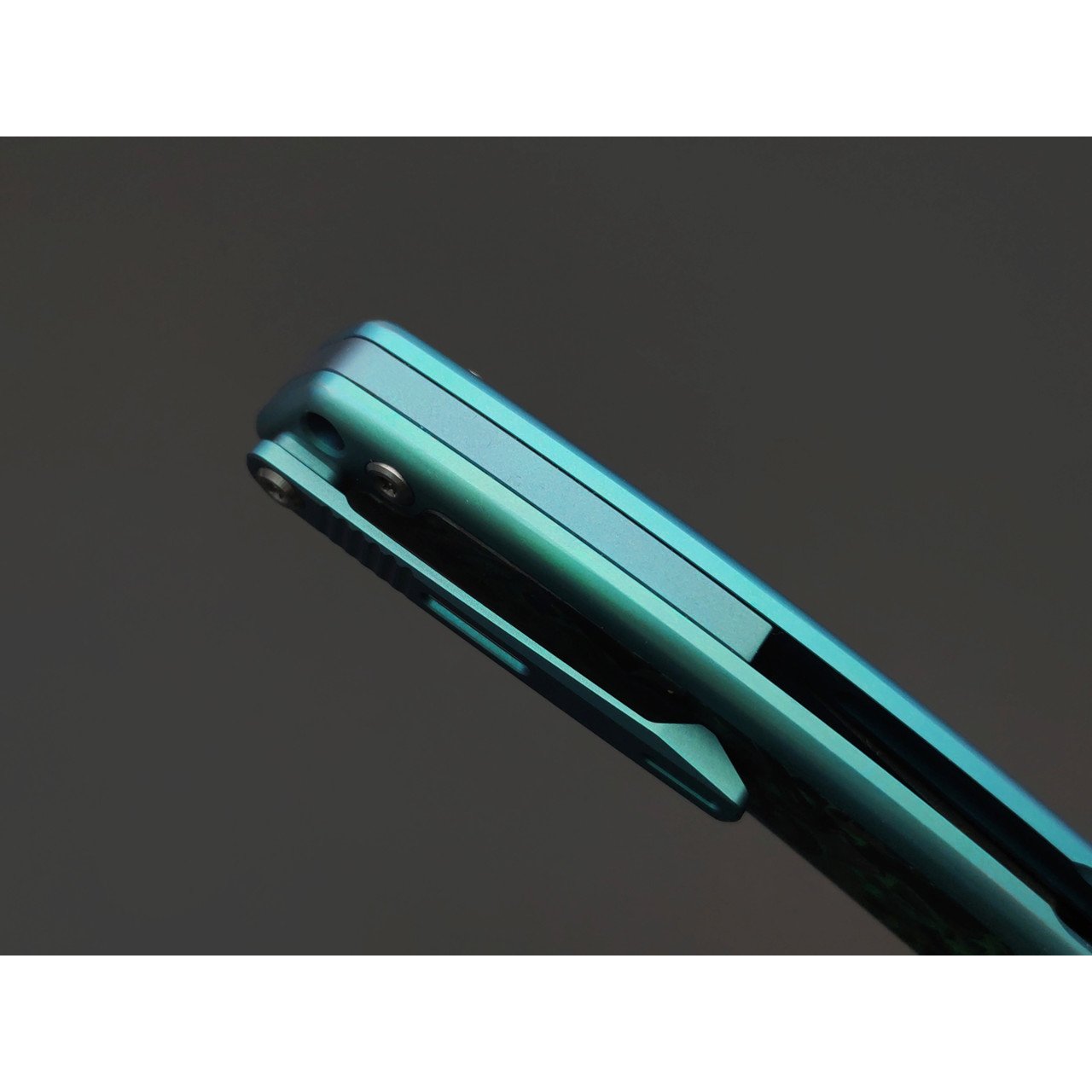 Dr.Tech складной нож Zenith D4288BL сталь M390, рукоять Титан TC4 бирюзовый, карбон