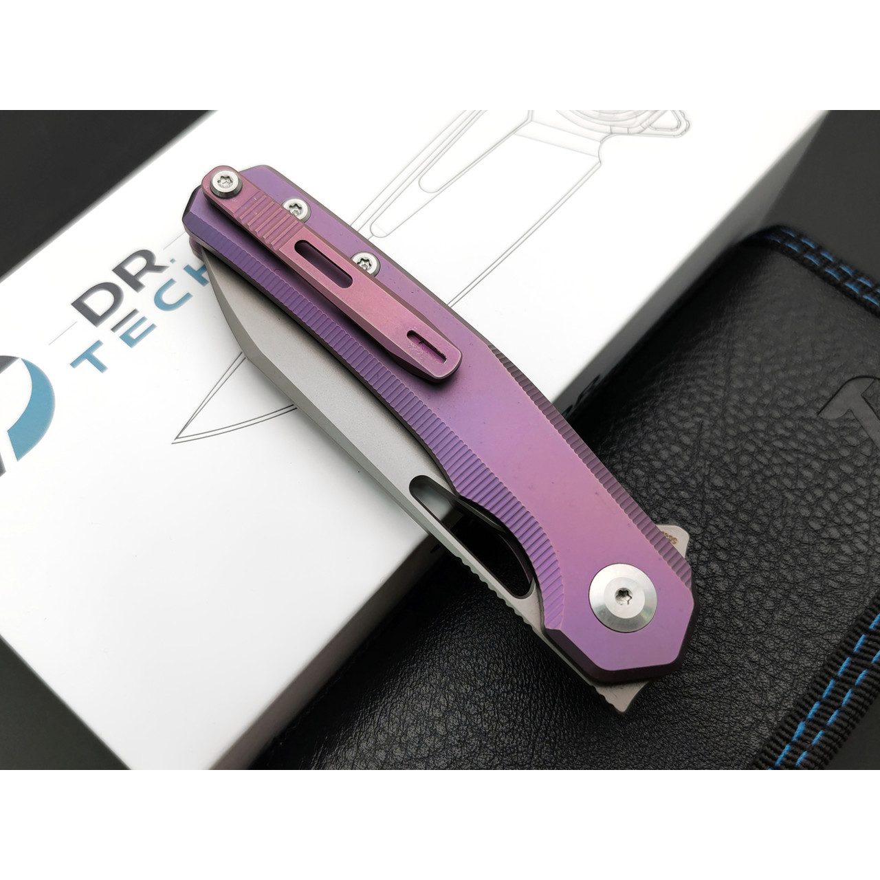 Dr.Tech складной нож Ondin Neo D4281P сталь M390, рукоять Титан TC4 фиолетоввый