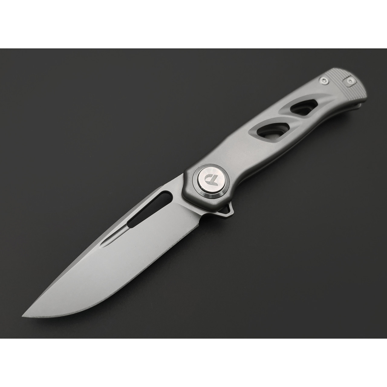 Dr.Tech складной нож Specter D4260G сталь M390, рукоять Титан TC4 серый