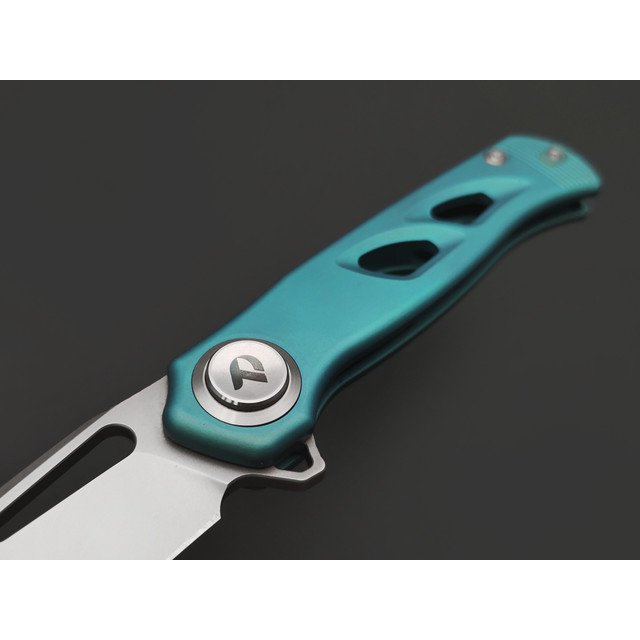 Dr.Tech складной нож Specter D4260BL сталь M390, рукоять Титан TC4 синий