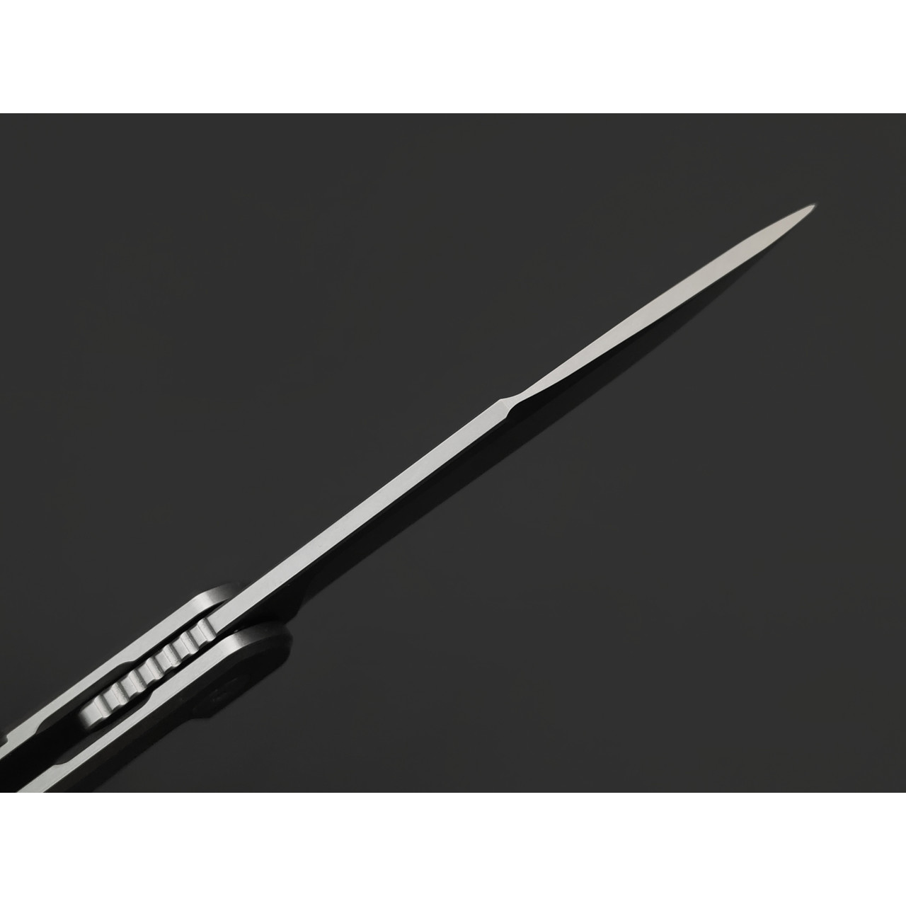 Dr.Tech складной нож Razor D4368C сталь D2, рукоять Титан TC4 чёрный, карбон