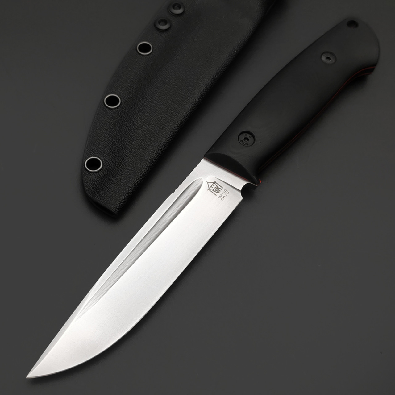 Град Горький нож Тигр сталь VG-10, рукоять G10 чёрный с красным, винты