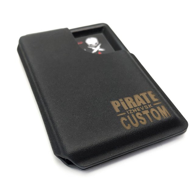 Pirate Custom картхолдер Классик, чёрный