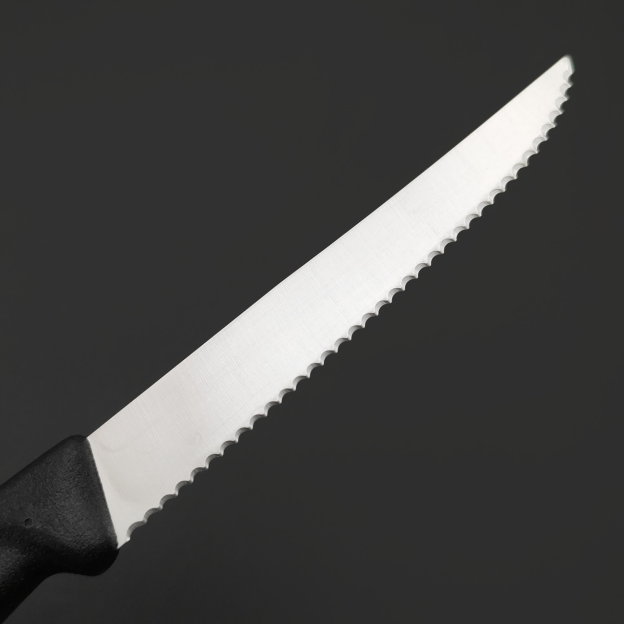 Нож для стейка Victorinox Swiss Classic 11 см 6.7233 сталь X50CrMoV15 рукоять PP