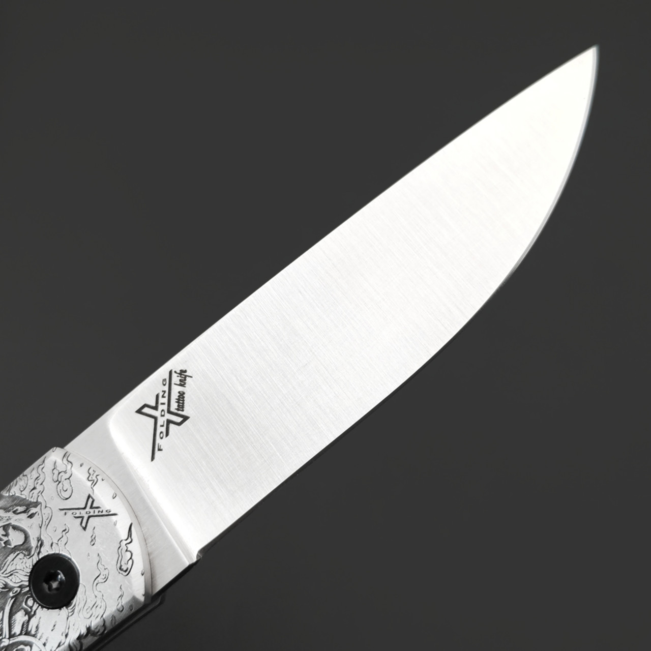 X Тату нож складной Модель X2 "Всадник Апокалипсиса", сталь Aus10Co, рукоять AISI420 с гравировкой