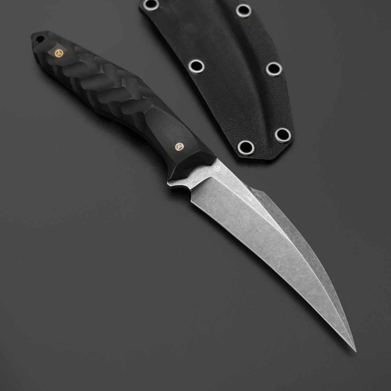 Нейрис нож Claw сталь CPM 3V стоунвош, рукоять G10 черный, мозаичные пины
