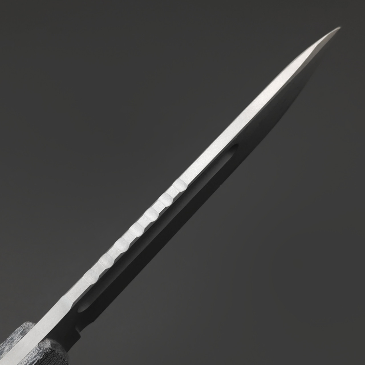 N.C.Custom нож Insurgent сталь D2 стоунвош, рукоять микарта