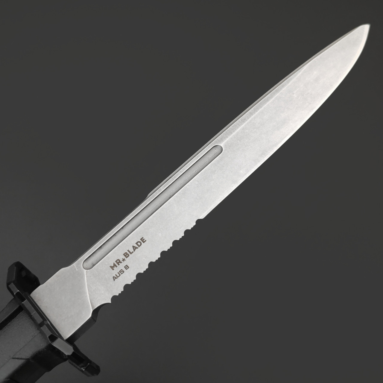 Mr.Blade нож Leshiy с серрейтором, сталь Aus-8 стоунвош, рукоять Эластрон чёрный
