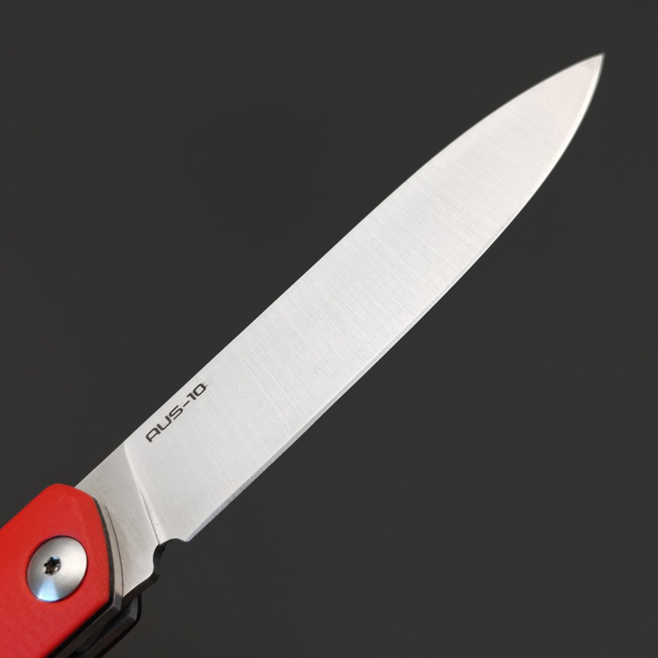 N.C.Custom нож складной Respect сталь Aus-10 сатин, рукоять G10 красный с черным
