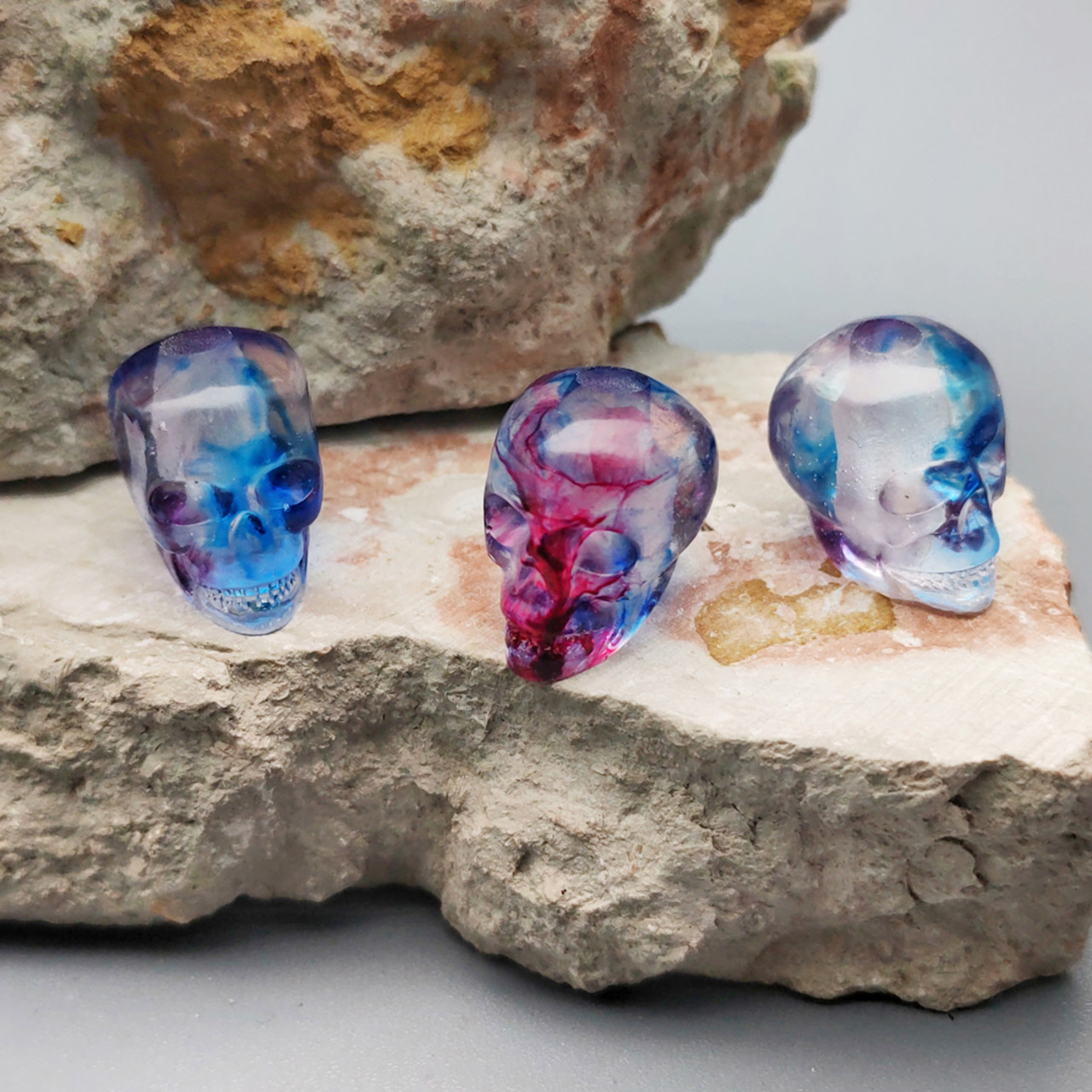 КТО! бусина Череп crystal purple & blue