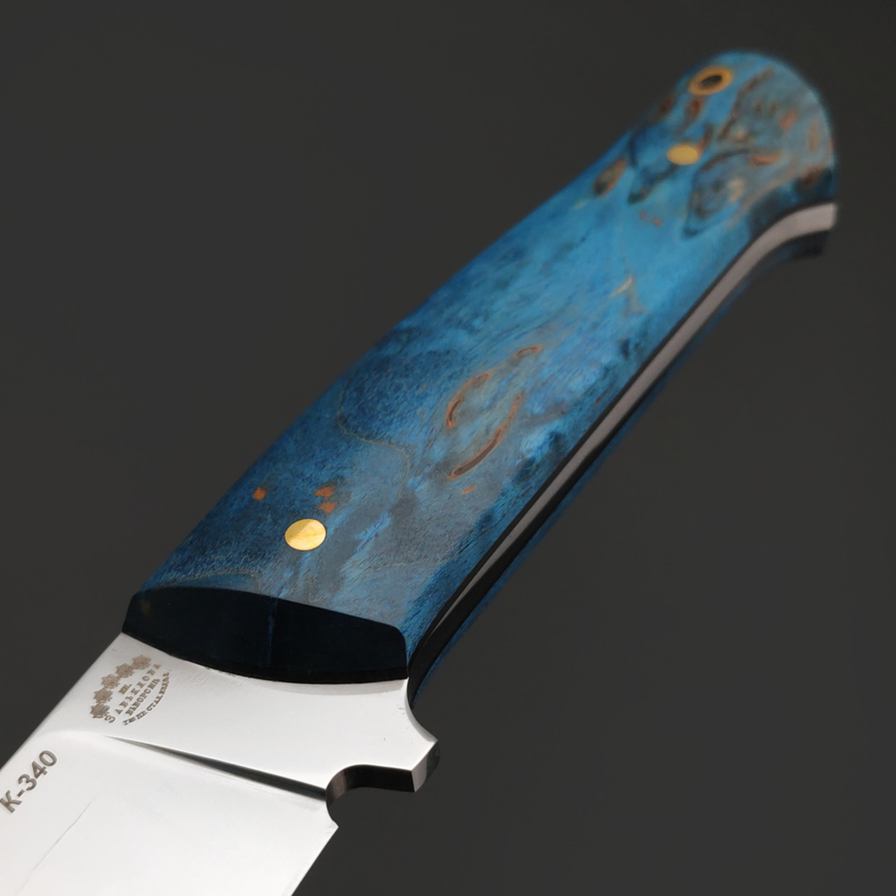 Товарищество Завьялова нож Бригадир сталь K340, рукоять Стаб. дерево синее, G10 черный, латунь