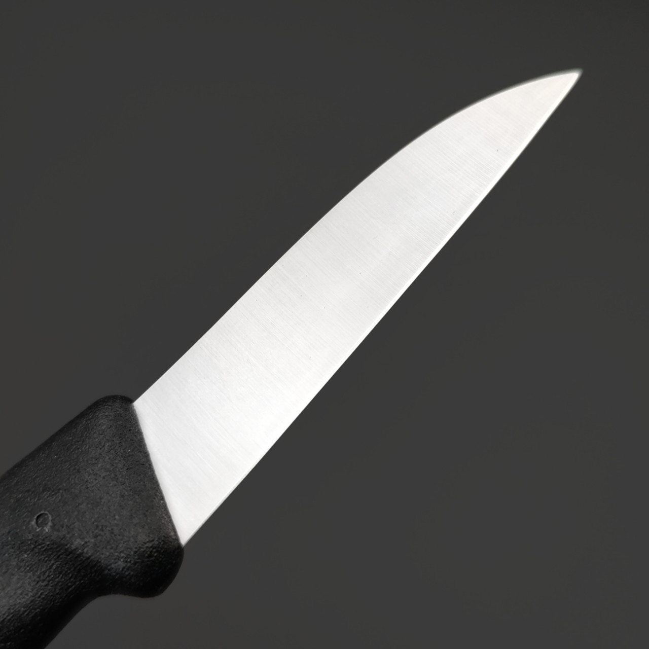 Кухонный нож Victorinox 6.7303 Swiss Classic сталь X50CrMoV15, рукоять PP черный