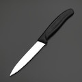 Кухонный нож Victorinox 6.7633 Swiss Classic сталь X50CrMoV15, рукоять PP черный Кухонный нож Victorinox 6.7633 Swiss Classic сталь X50CrMoV15, рукоять PP черный