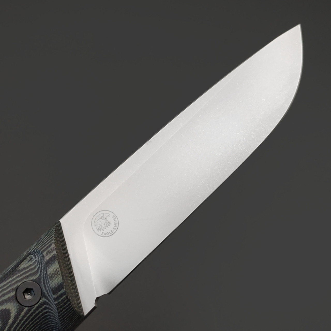 Eagle Knives нож Hunter 1 сталь Aus10Co стоунвош, рукоять G10 чёрный с зелёным