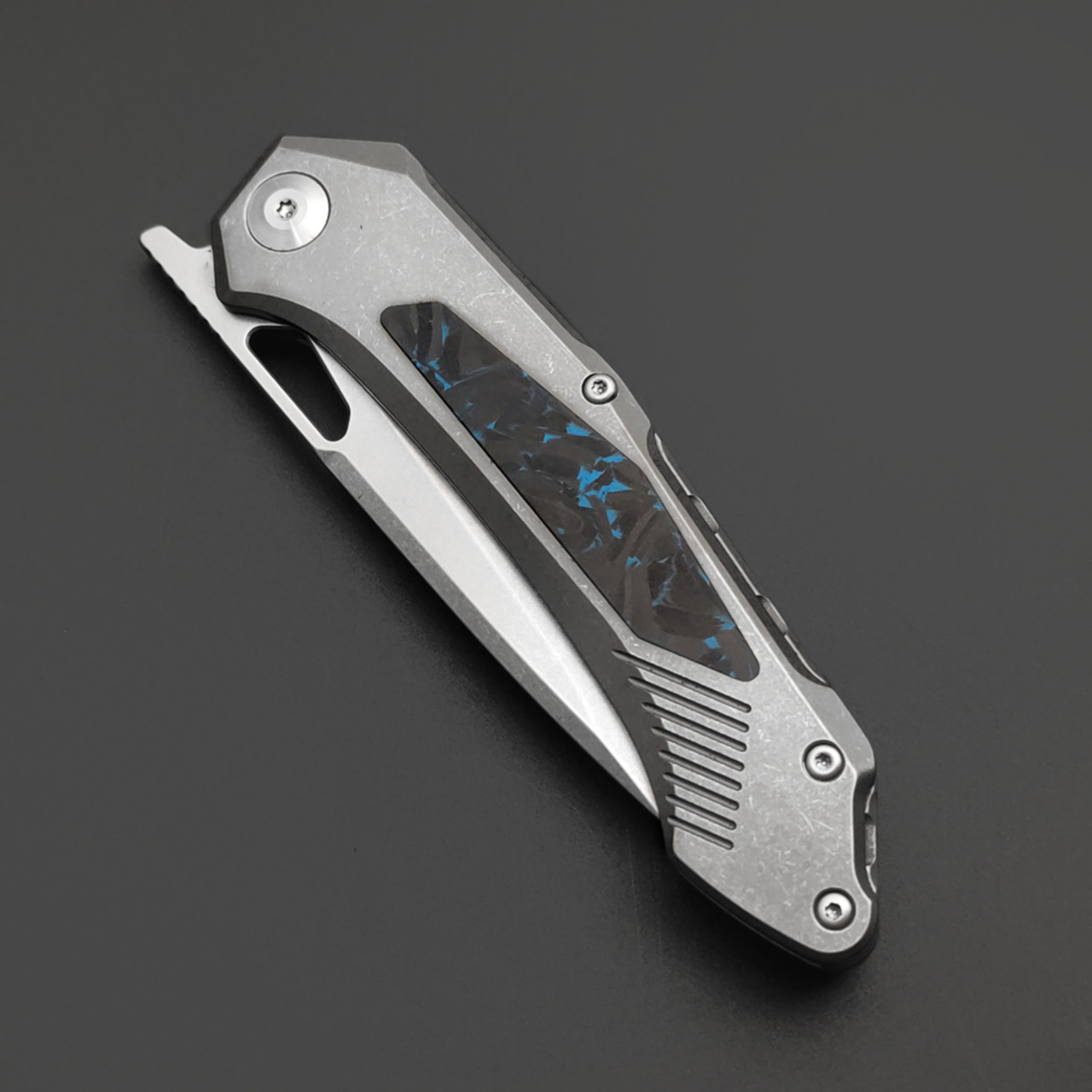 Alpha Miu складной нож Vigil BL1 сталь N690Co рукоять Титан TC4, карбон синий