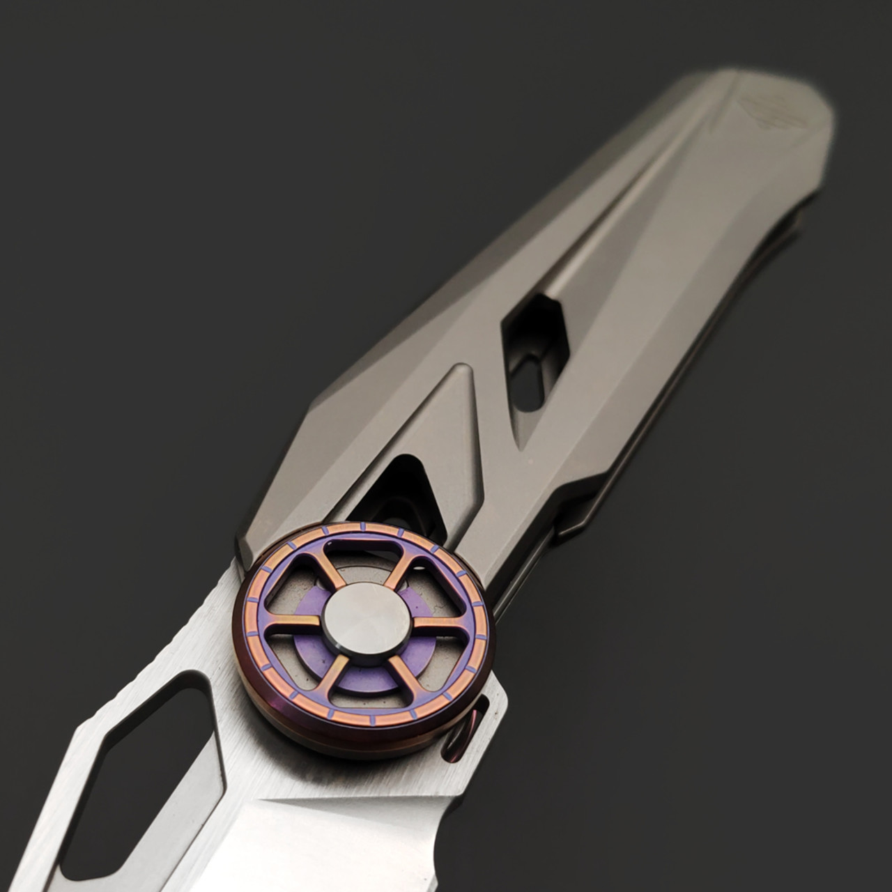 Alpha Miu складной нож Trigger SL сталь M390, рукоять Титан TC4 серебристый