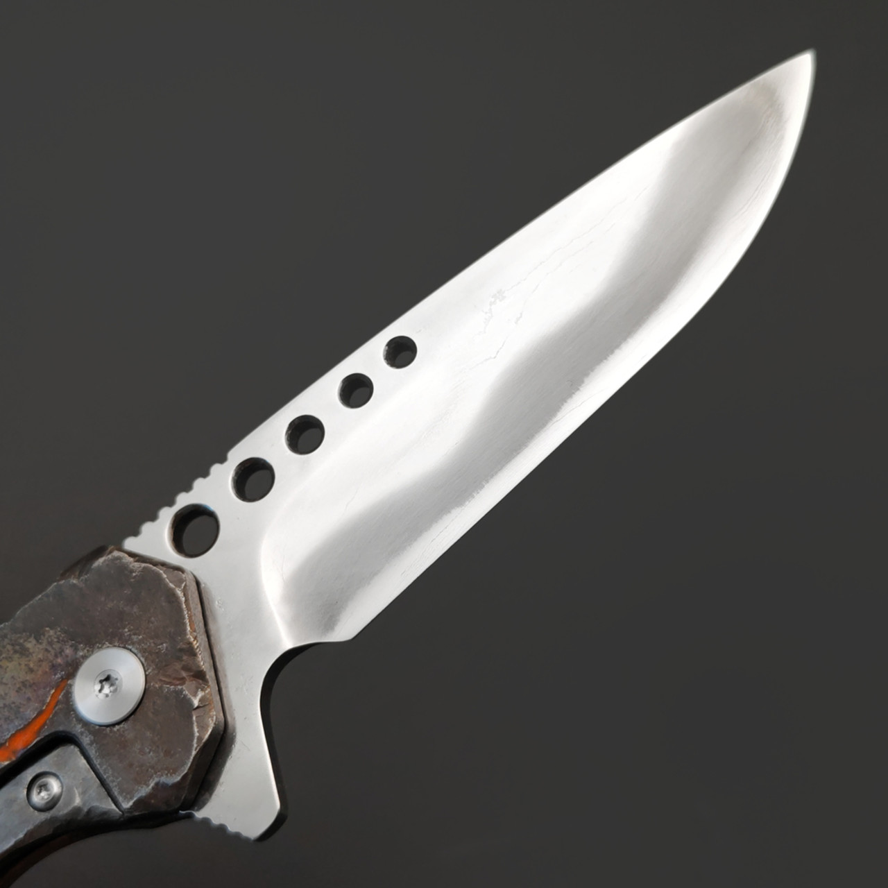 Alpha Miu складной нож Custom Lava Limited Edition сталь Тамахаганэ, рукоять Титан TC4