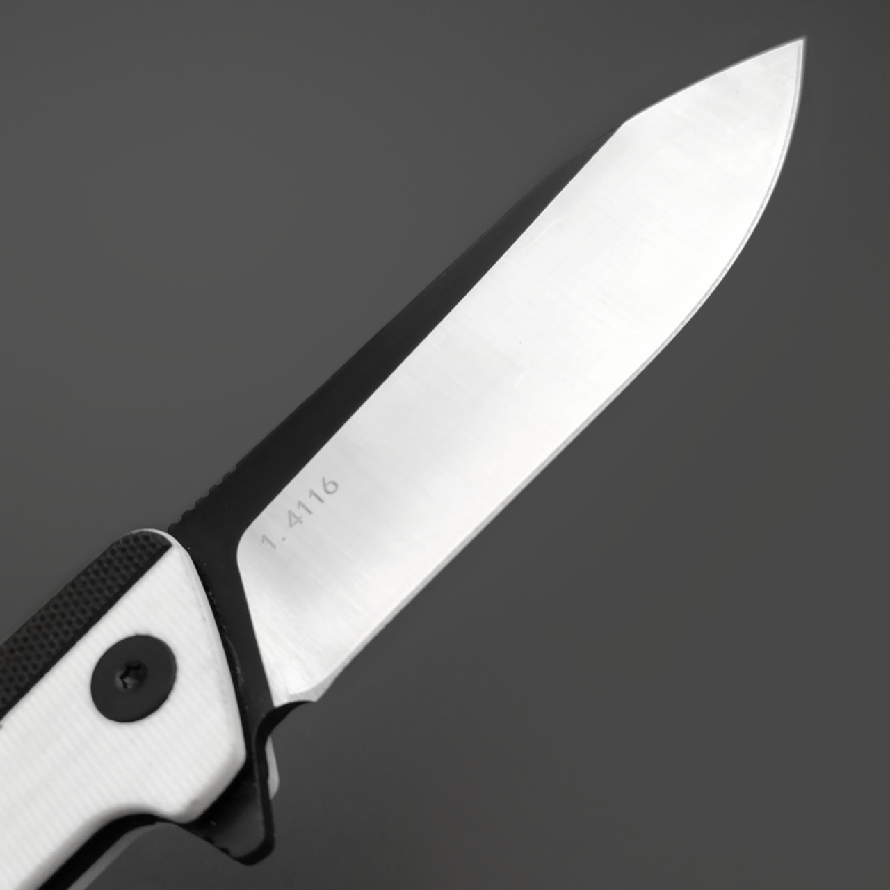 Alpha Miu складной нож Falto BW сталь 1.4116, рукоять G10 черный с белым
