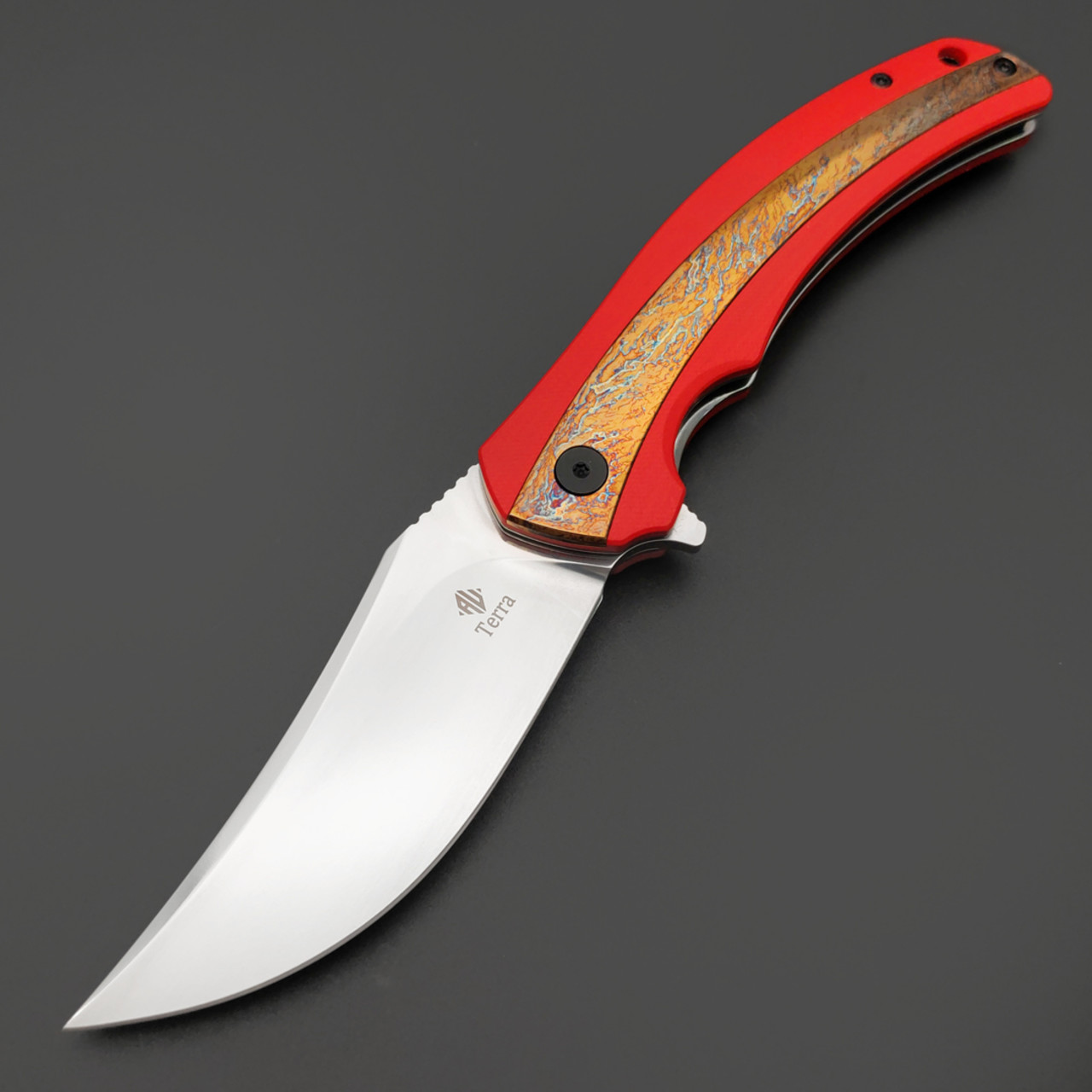 Alpha Miu складной нож Red Dragon, сталь VG-10 полировка, рукоять G10 красный, титан