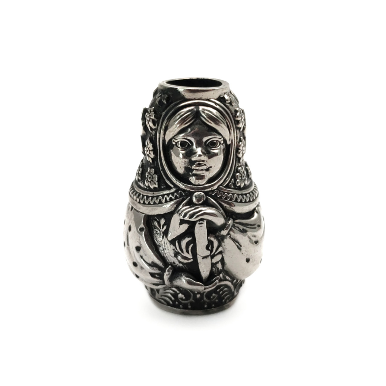 Навь бусина "Матрешка - Русская красавица с ножом" нейзильбер